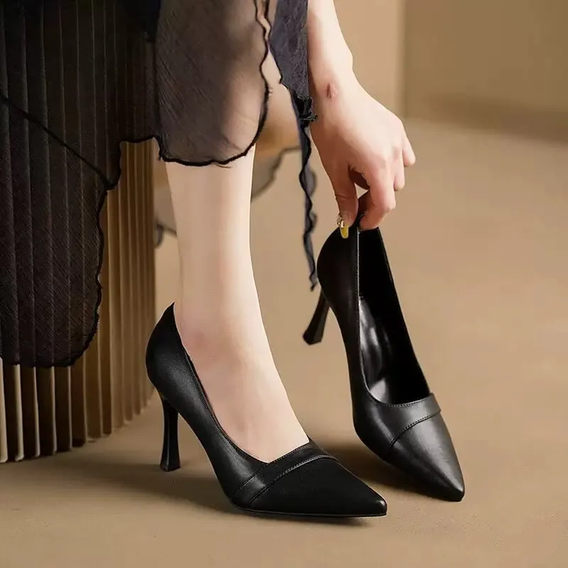 CORPORATE HEEL