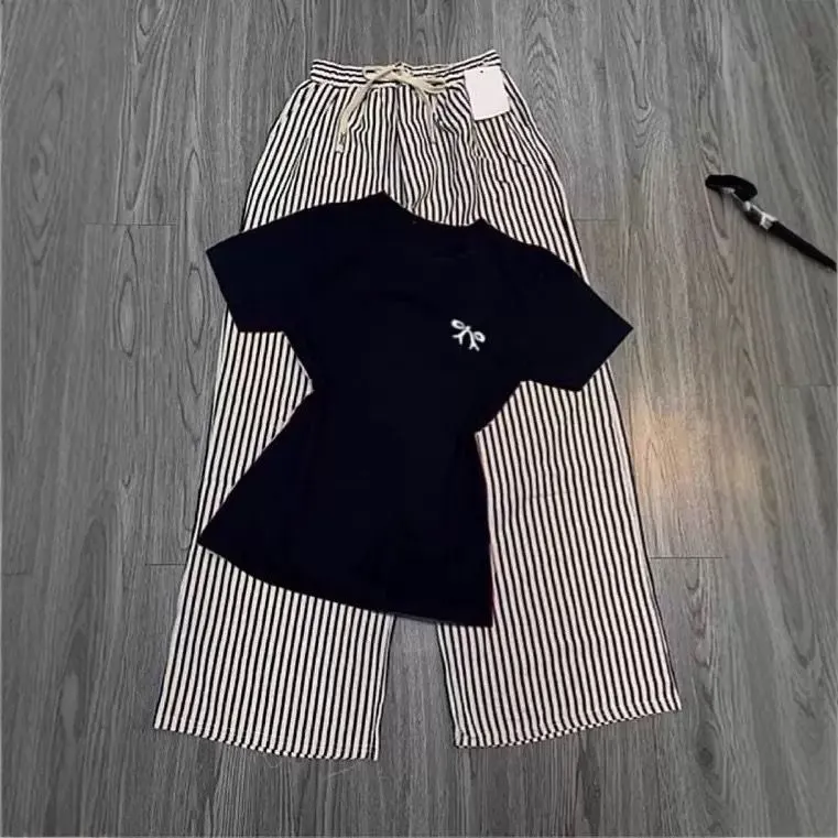 Two Piece (Black)