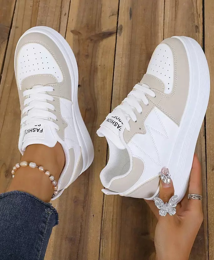 Sneaker