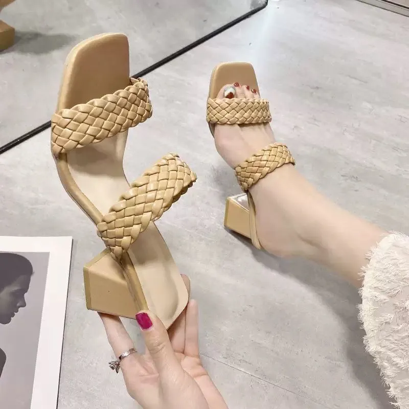Heel (Black, 40)